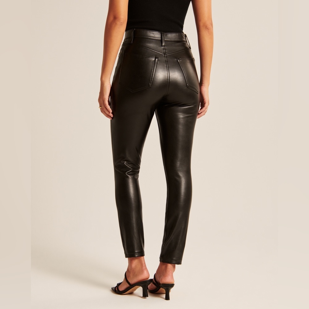 Abercrombie & Fitch Black The Skinny High Rise Faux Leather Pants Size 6 Long - Picture 5 of 5